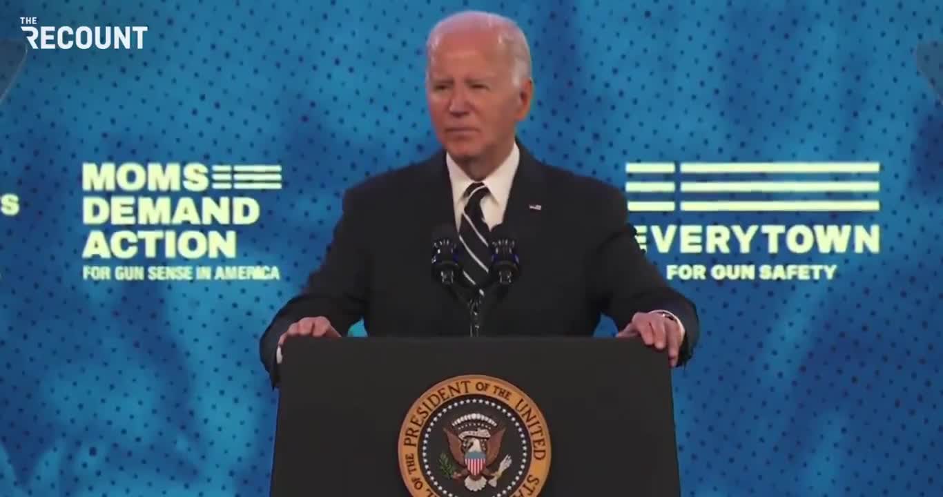 Biden'ın konuşması, "soykırımı fonlamayı durdurun" sloganlarıyla kesildi