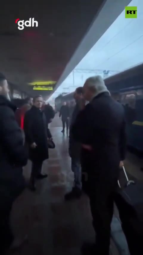 Portekiz Dışişleri Bakanı Cravinho, Kiev'e ulaştı