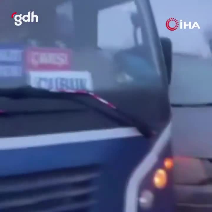 Ankara'da 4 araçlı zincirleme kazada 31 yaralı var