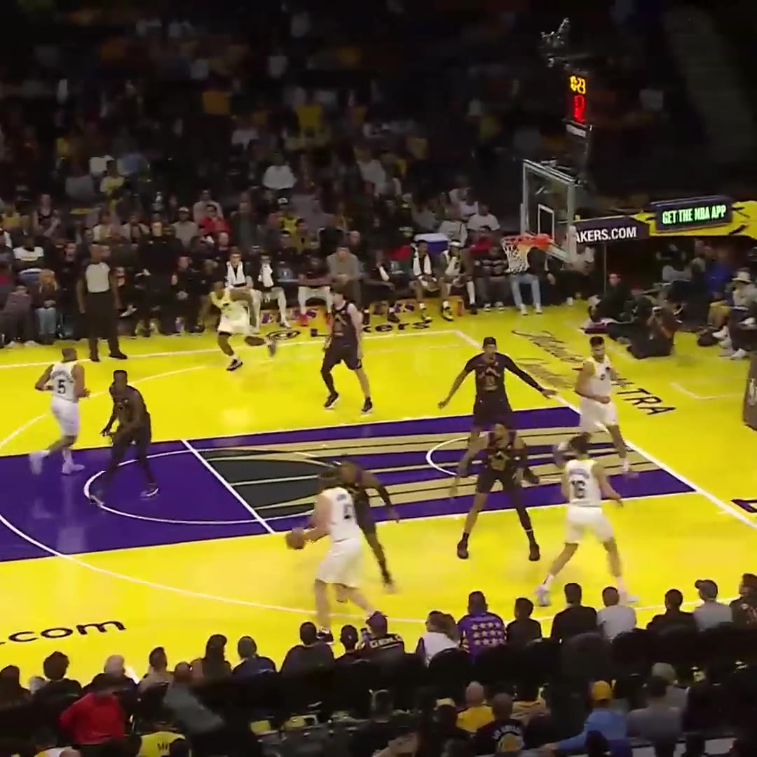 Yurtseven, Lakers karşısında etkileyici bir performans sergiledi