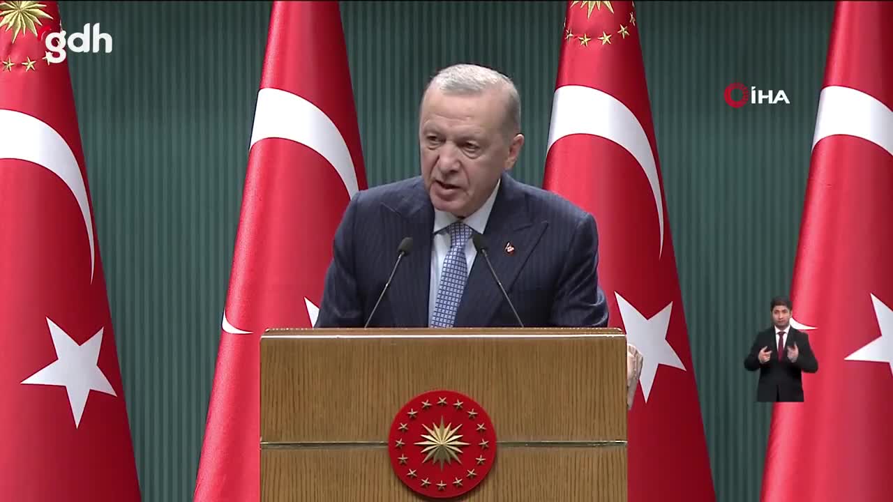 Erdoğan: Türkiye'nin yanı başında 14 aydır kanlı bir savaş var