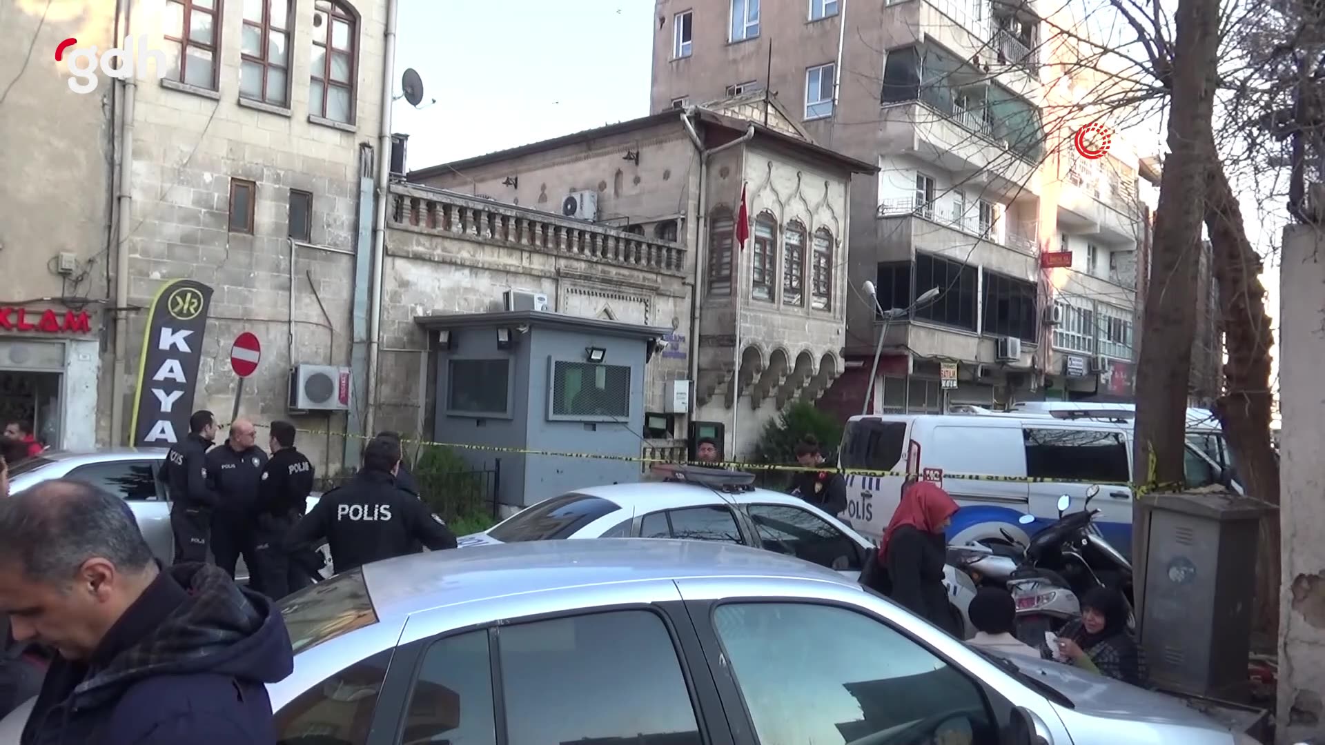 Şanlıurfa'da boşanma aşamasındaki eşini vuran kişi intihar etti