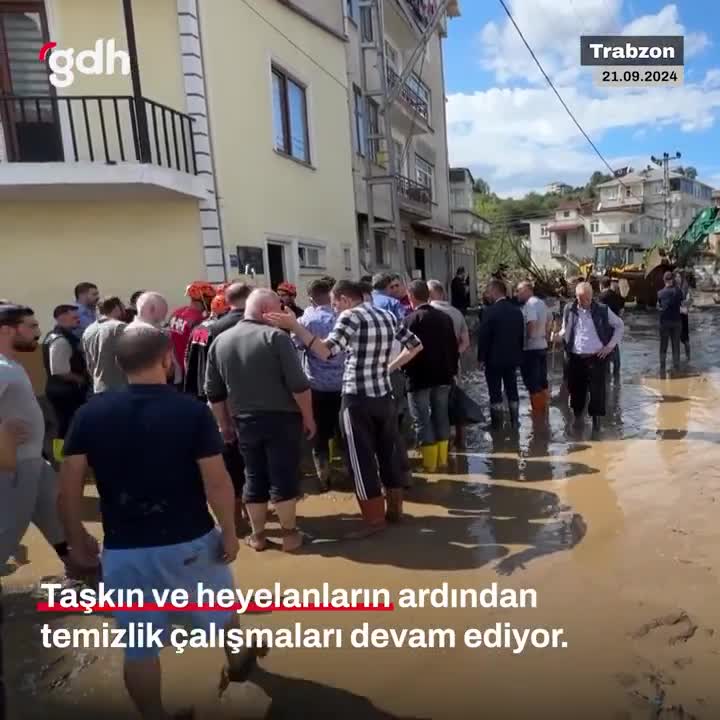 Trabzon'da aşırı yağış sonrası temizlik çalışmaları sürüyor