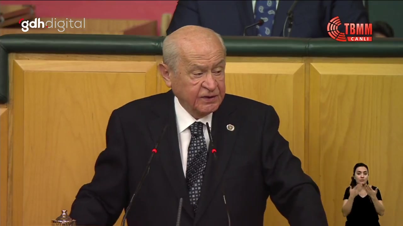 Bahçeli: Fırsat düşkünü meczuplara prim vermeyiz!