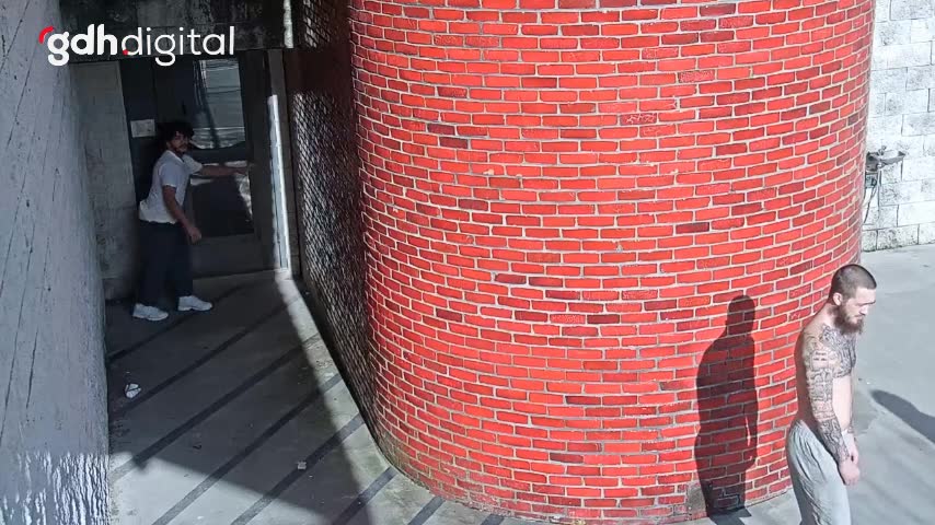 Pensilvanya'daki hapisten duvara tırmanarak kaçan hırsız görüntüleri