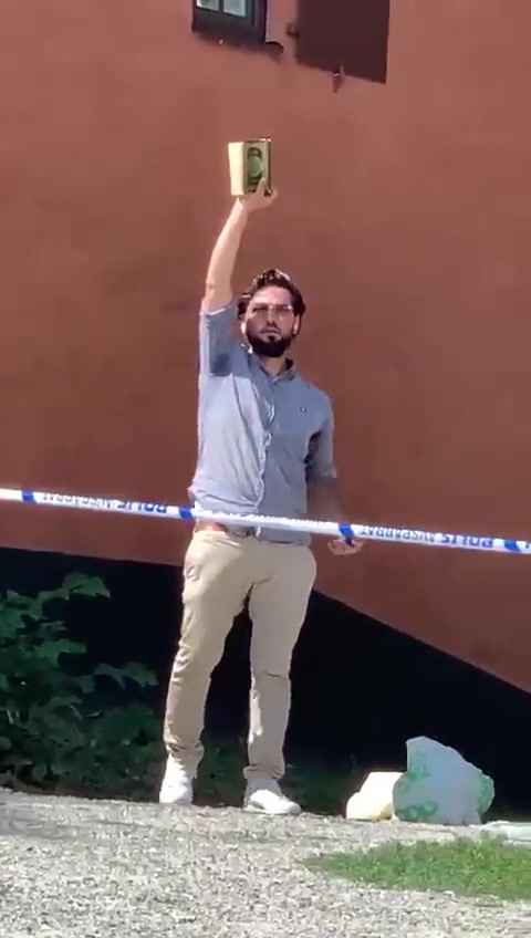 İsveç'te Salwan Momika Kur'an'ı yakarak provokasyon yaptı
