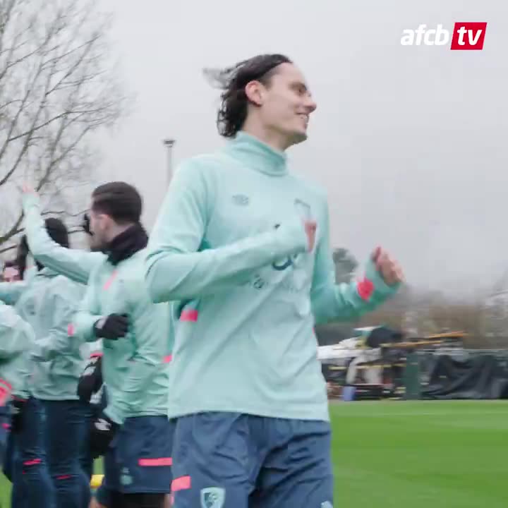 Enes Ünal, Bournemouth'da yeni takım arkadaşlarıyla!
