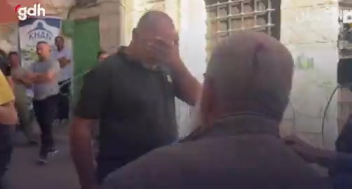 "Ey Müslümanlar, Mescid-i Aksa'da neler oluyor görmüyor musunuz?"