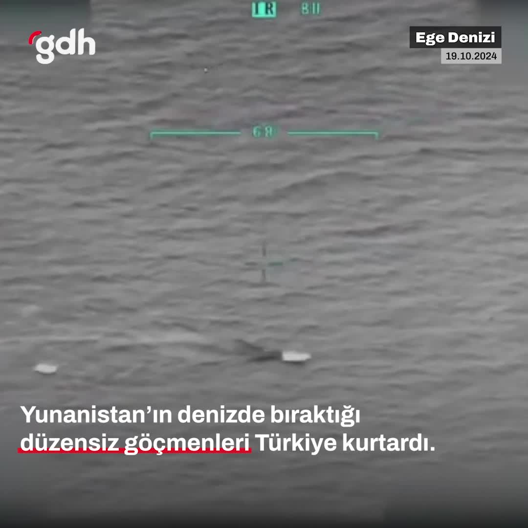 Yunanistan'dan düzensiz göçmen taşıyan bot görüntülendi