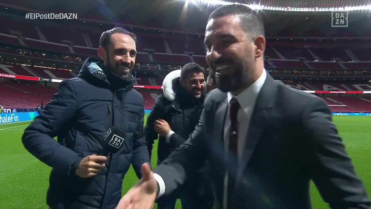 Arda Turan, Juanfran ve David Villa'ya "kardeşim" diyor