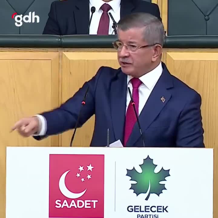 Ahmet Davutoğlu: Barış için ilk işim Beyrut'a gitmek olurdu